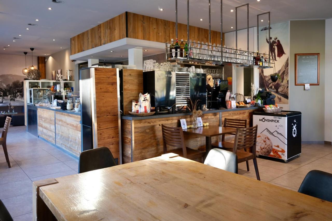 Hotel Oasis Moutier Ngoại thất bức ảnh